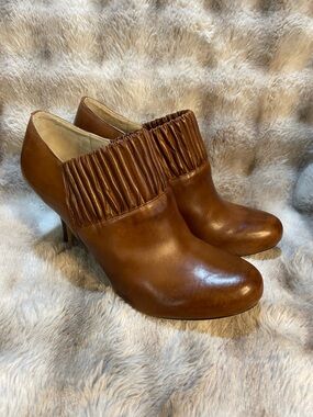 Max Studio Cognac Leather Ankle Booties with Ruched Collar